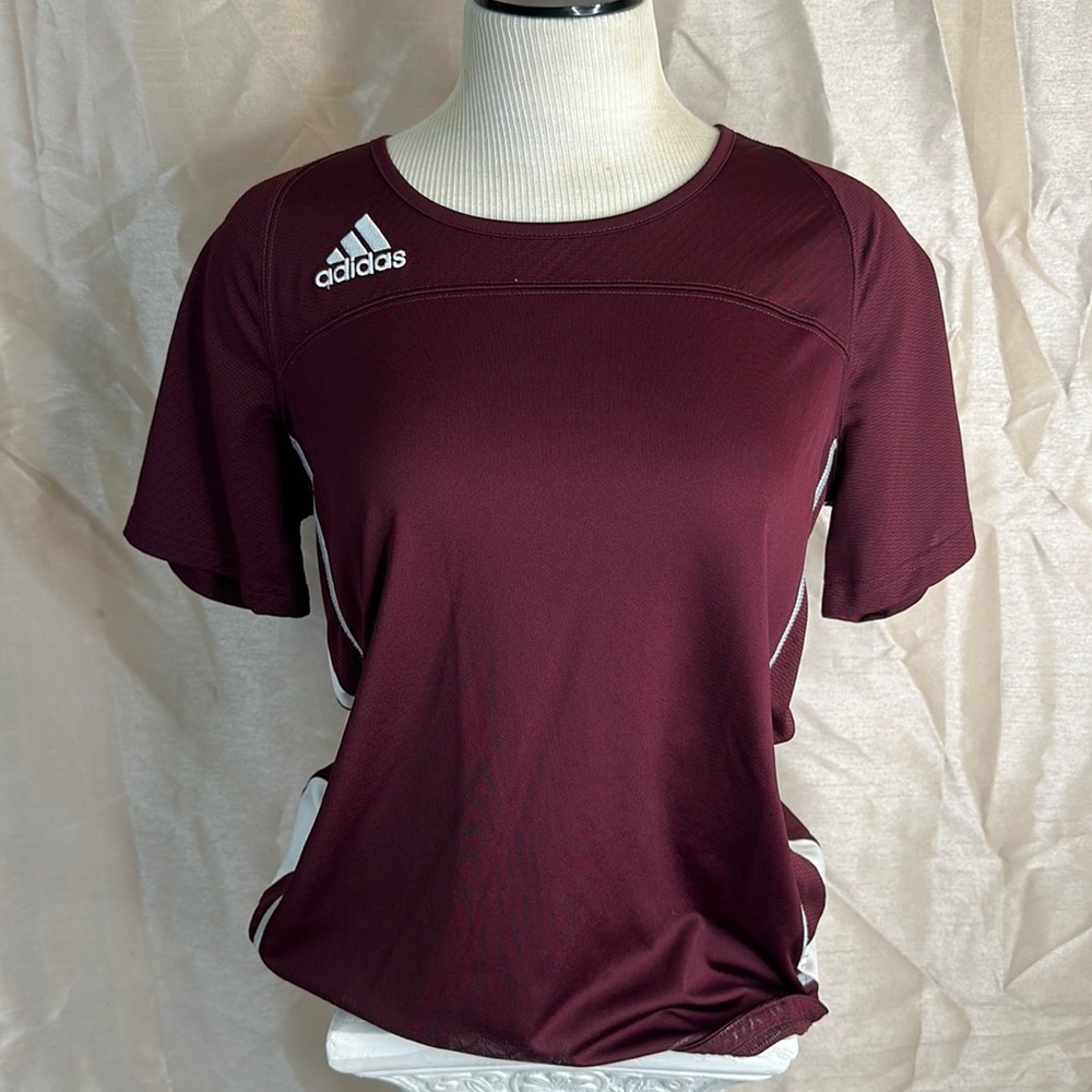 Adidas tee